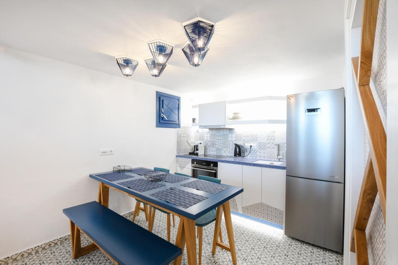 Blue White Residence مونوليثوس المظهر الخارجي الصورة