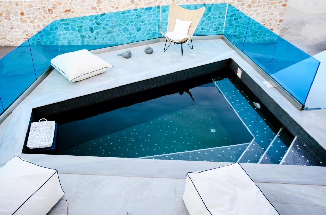 Blue White Residence مونوليثوس المظهر الخارجي الصورة